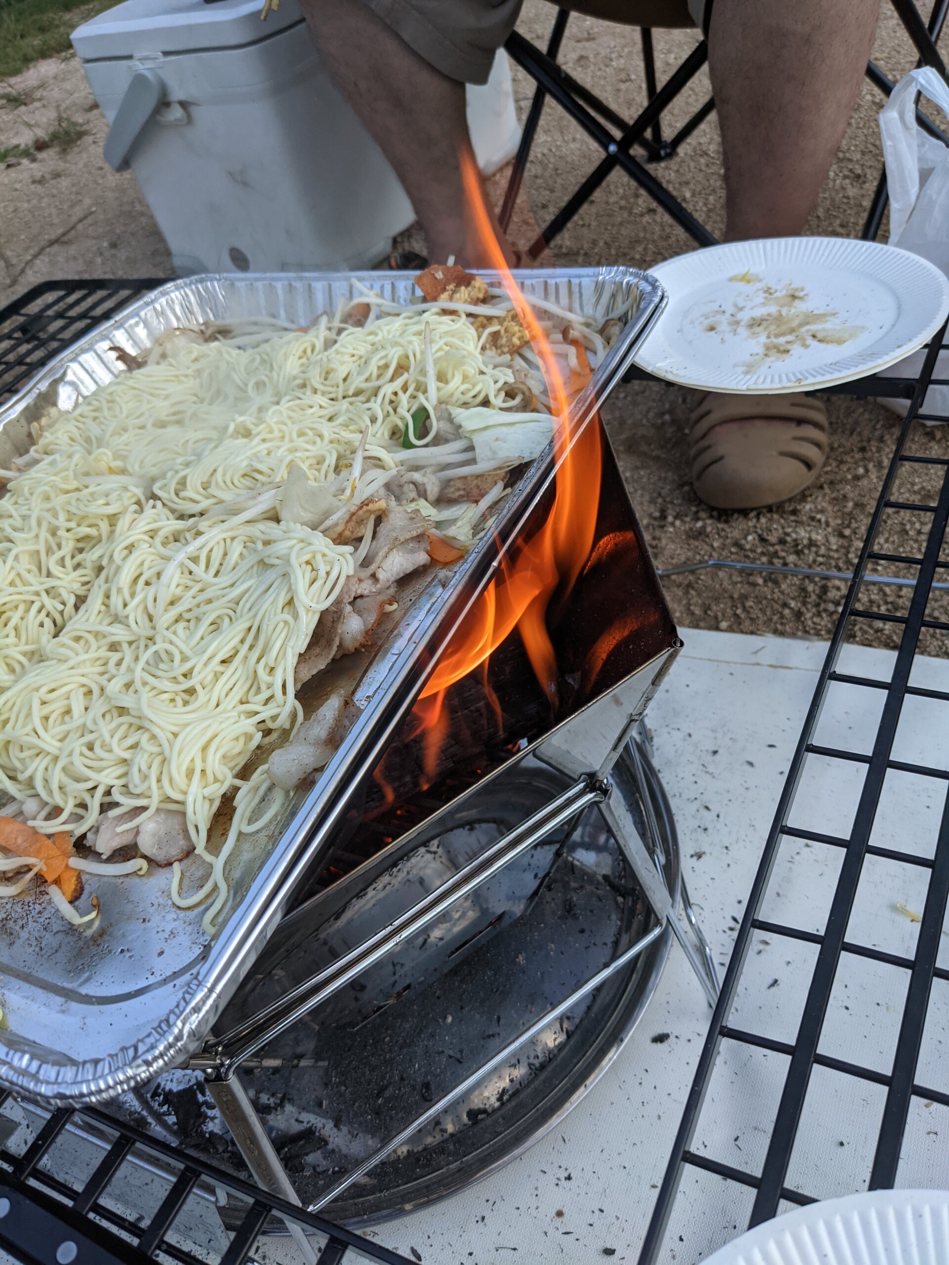 バーベキューで焼きそばを調理する時焼きそばプレート アルミホイル が大活躍 スクラムちゃんの部屋